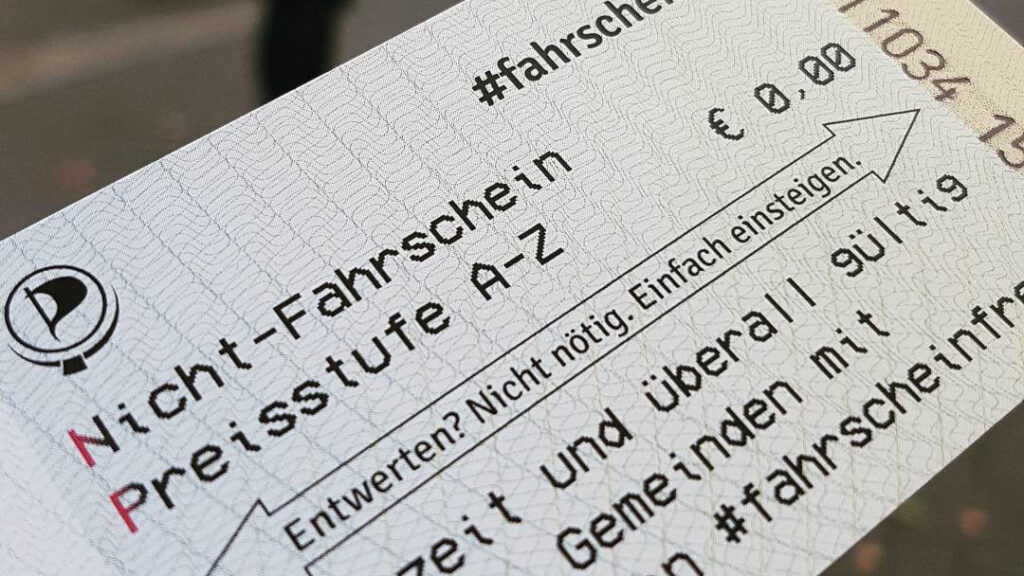Ein Fahrschein beschriftet mit "Nicht-Fahrschein" und einem Preis von 0.00 €